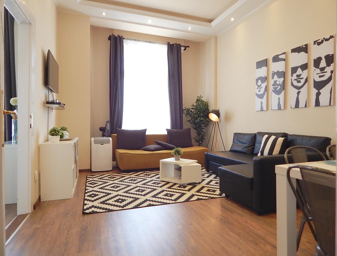 Hello Downtown Apartment - Broadway Budapest Bagian luar foto
