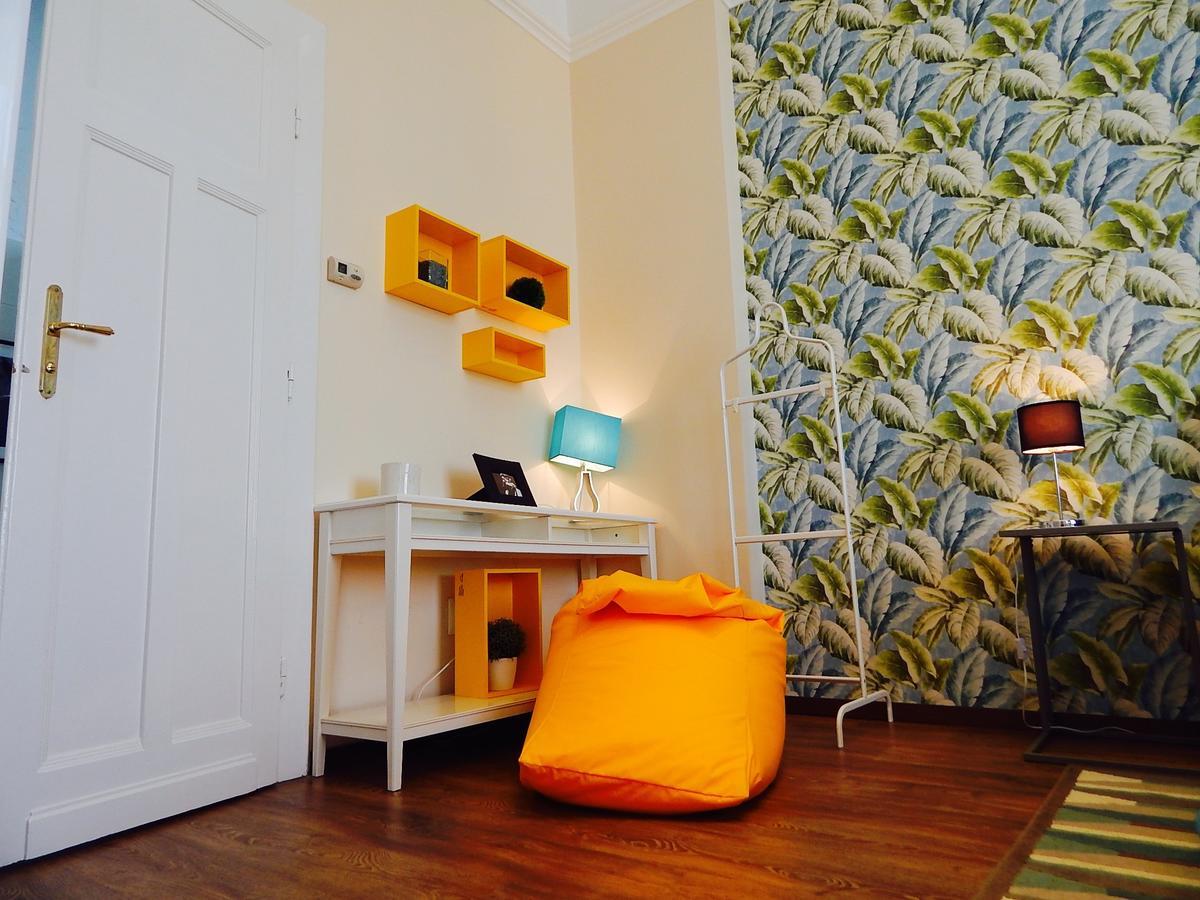 Hello Downtown Apartment - Broadway Budapest Bagian luar foto